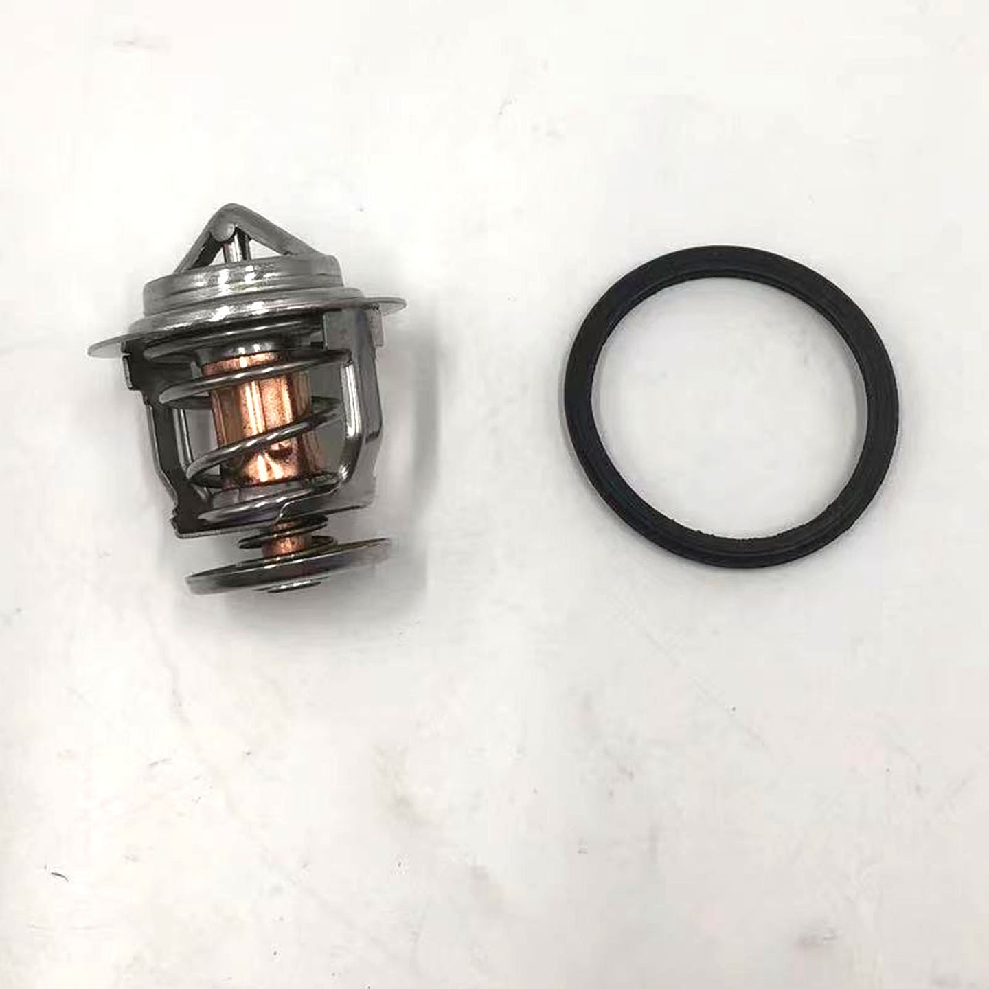 Thermostat 8971606540 for Isuzu 3LD1 3LD2 Engine 76.5℃