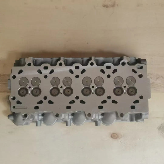 1003001RCA 1003151RAA Vm R425 2.5 R428 2.8 Dohc Cylinder Head for Vm Motori 4 Valve Cylinder Head-Replacement Aftermarket Parts