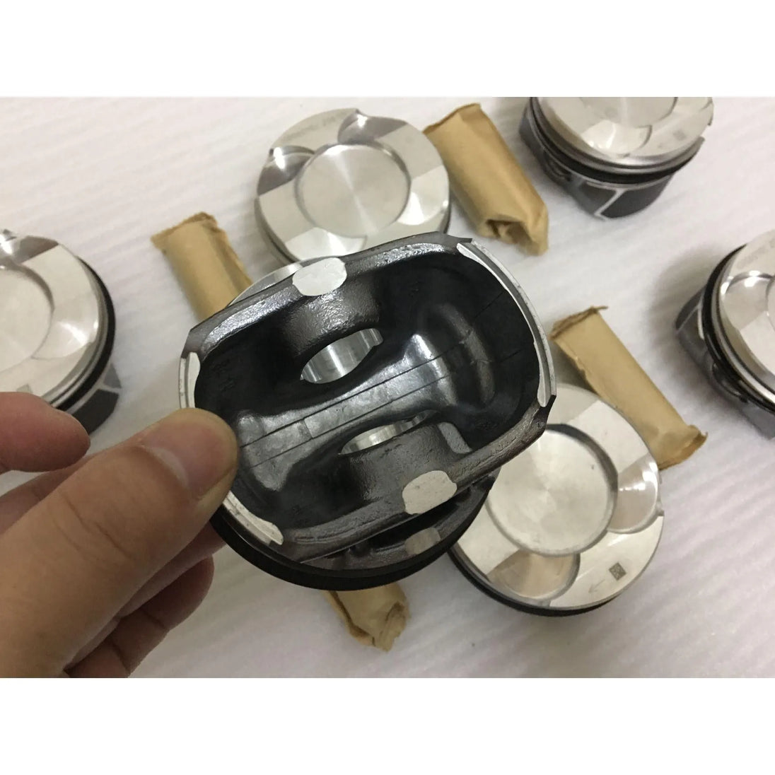 11257584125 11258619196 11257645958 11257624409 piston for BMW N55 N55B30-BeeSpareParts