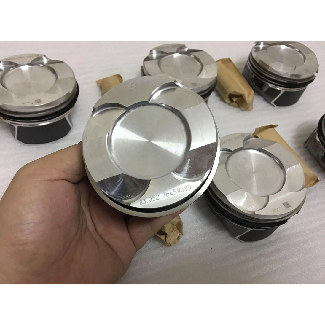 11257584125 11258619196 11257645958 11257624409 piston for BMW N55 N55B30-BeeSpareParts