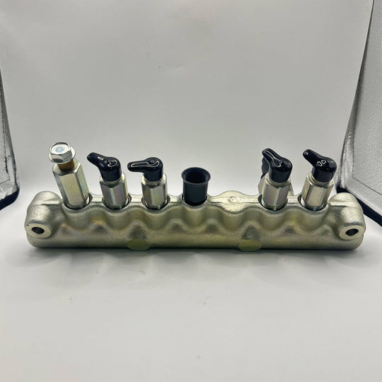 23810-E0060 J05E Engine Common Rail Assy VH23810E0060 Common Rail Pipe for Hino 500