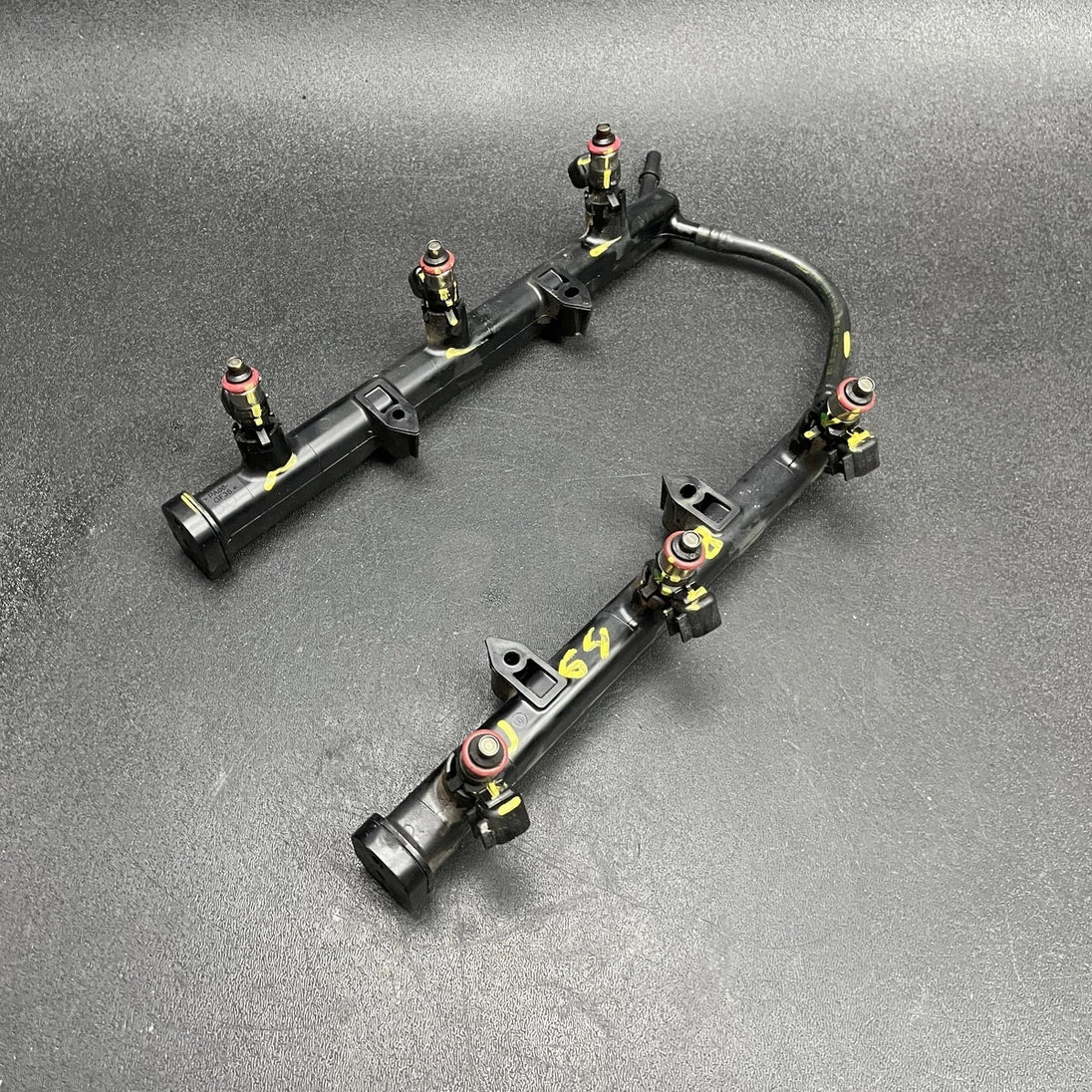 Fuel Rail 53034198AC for Jeep Grand Cherokee Dodge Challenger Chrysler 200 300 Ram ProMaster 1500 2500 3500 2011-2023