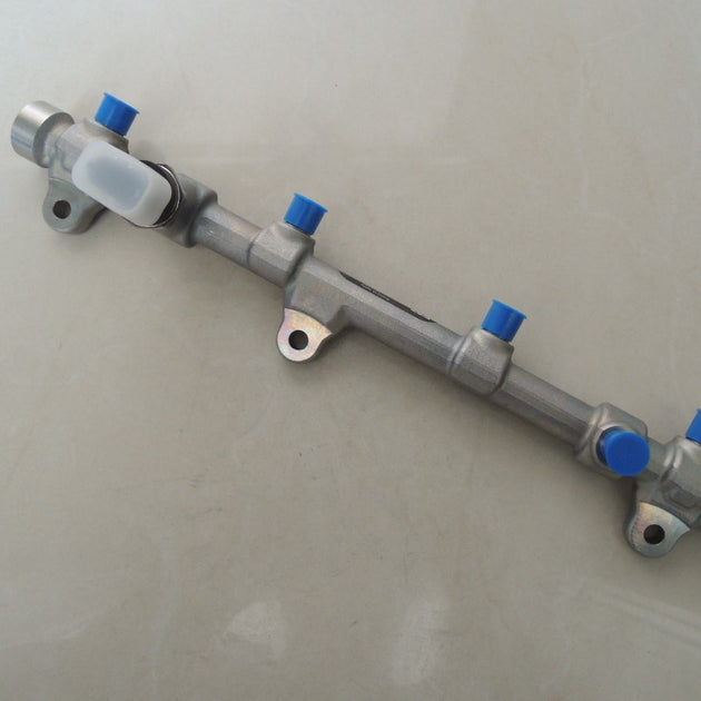 Common Rail Pipe Compatible with Cummins ISF2.8 ISF3.8 Diesel Engine 5259557