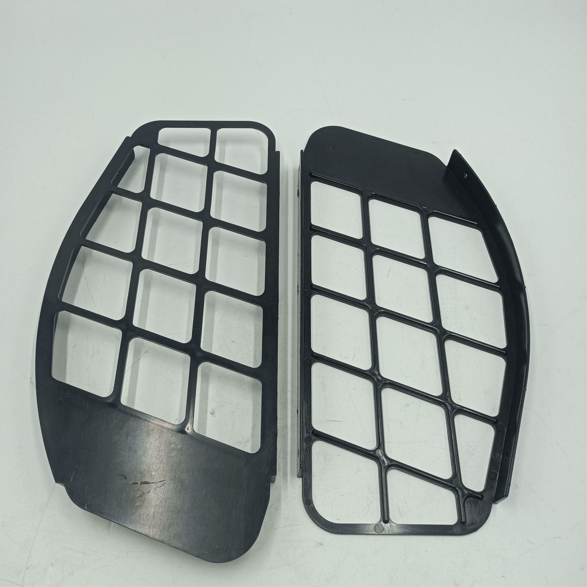 Plastic Side Grill Air Discharge Louver 6716571 & 6716573 for Bobcat Skid Steer Loader 653 751 753 763 773