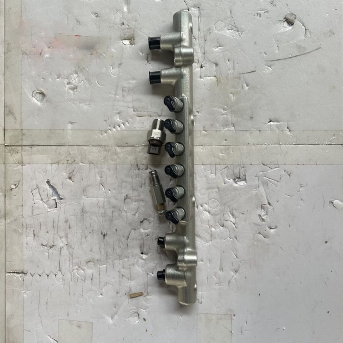 Common Rail 6261-71-1220 6261-71-1210 Fits for Komatsu Engine SAA6D125E SAA6D140E SAA6D170E Excavator PC1250SP-8R PC400LC-8 PC400LCSE-8R PC450LC-8