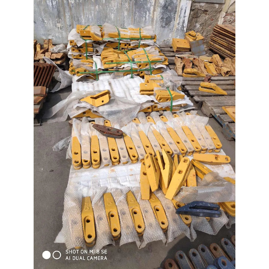 2PCS 252101812 Fits xcmg Zl50g wheel loaders parts bucket teeth-BeeSpareParts