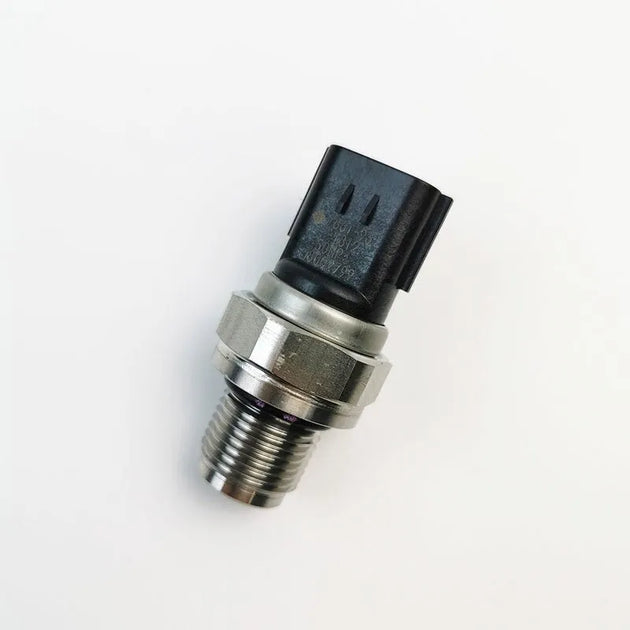 2PCS Komatsu PC200-8 pressure switch sensor high pressure 50MP OE: 7861-93-1812 7861931812-BeeSpareParts