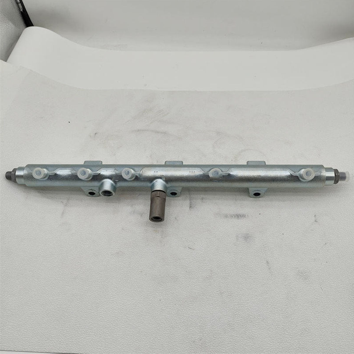 New Fuel Common Rail Pipe 3963815 0445226025 Compatible with Cummins DCEC 6L ISle375 QSL8.9 QSL9 Diesel Engine