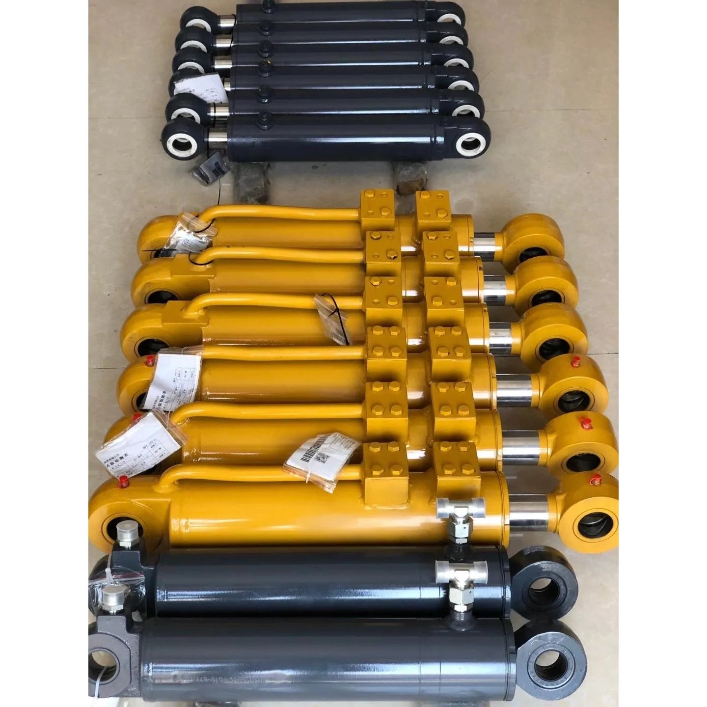 400401624 LW180.5.1XCMG wheel loader spare parts left steering Fits XCMG hydraulic cylinder-BeeSpareParts