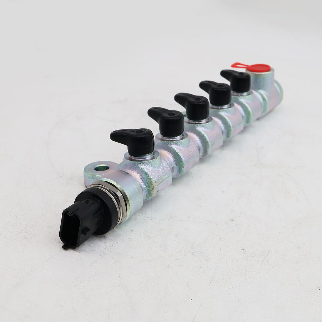 Fuel Common Rail 1J801-50600 0445224084 Fits for Kubota V2403 Tractor L4060DT L4701DT