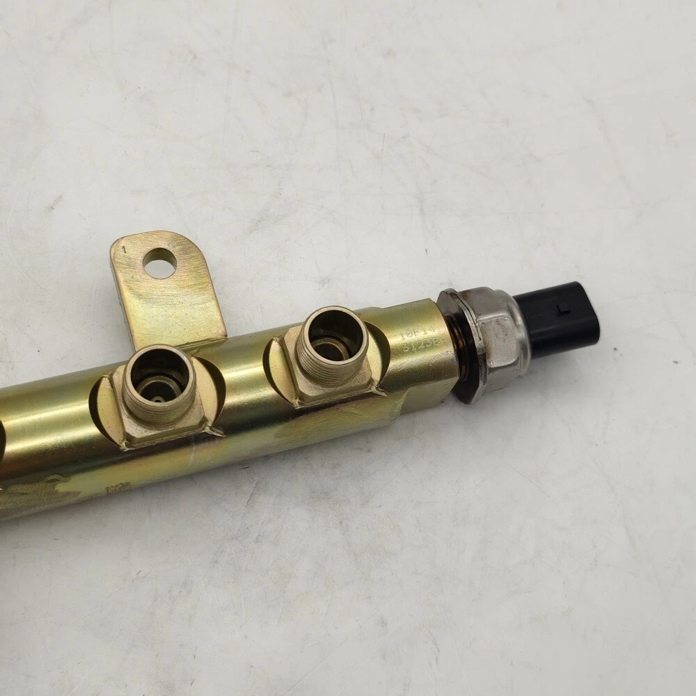 Fuel Rail Pressure 0445226126 For Cummins 2013-18 Ram 2500 6.7L Diesel 5295117