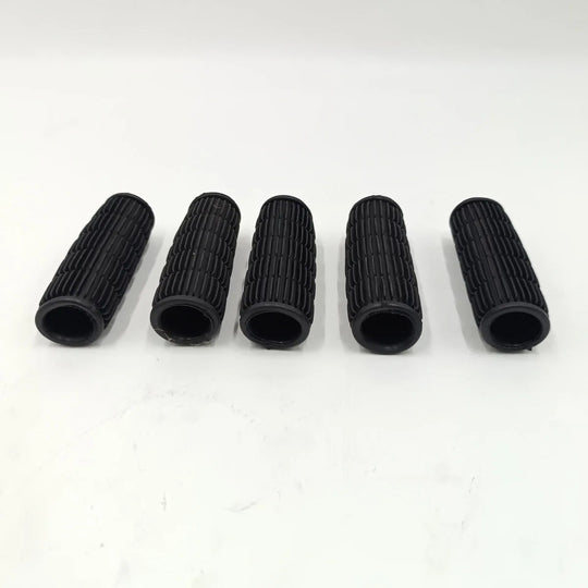 6513963, 5X Rubber Grip (Old Style) Fits Bobcat 453 463 543 553 643 653 741 743-BeeSpareParts