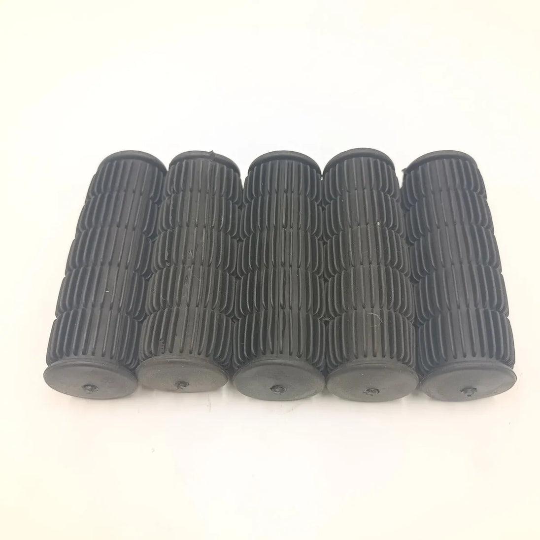 6513963, 5X Rubber Grip (Old Style) Fits Bobcat 453 463 543 553 643 653 741 743-BeeSpareParts