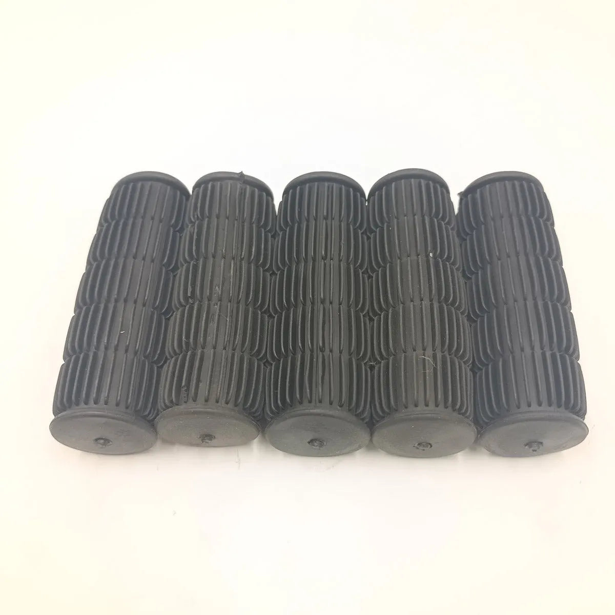 6513963, 5X Rubber Grip (Old Style) Fits Bobcat 453 463 543 553 643 653 741 743-BeeSpareParts