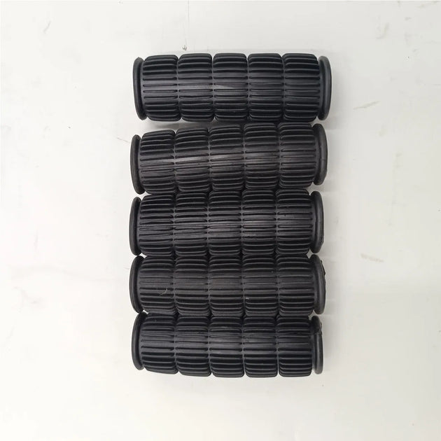 6513963, 5X Rubber Grip (Old Style) Fits Bobcat 453 463 543 553 643 653 741 743-BeeSpareParts
