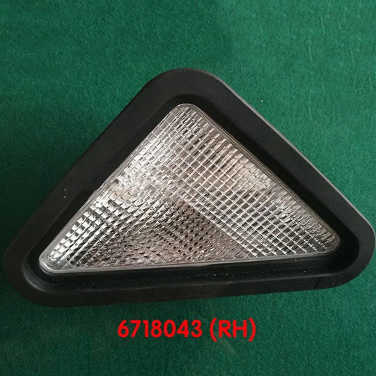 6718043 RH Headlight Fits Bobcat T110 T140 T180 T190 T200 T250 T300 T320-BeeSpareParts