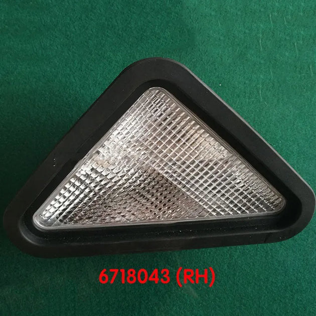 6718043 RH Headlight Fits Bobcat T110 T140 T180 T190 T200 T250 T300 T320-BeeSpareParts