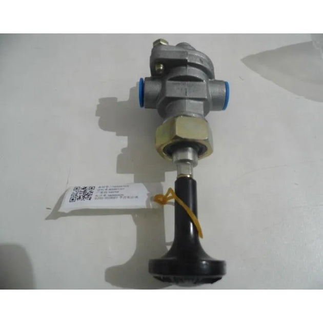 800901151 QZ50-3526001 manual brake valve fits xcmg hand control valve xcmg wheel loader spare parts-BeeSpareParts