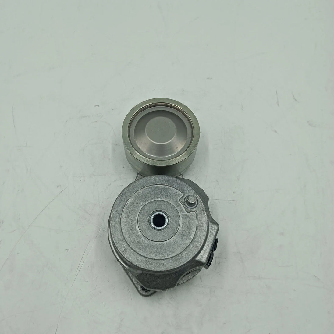 Belt Tensioner 04123999 04127596 Replacement for Deutz Engine TCD3.6L4 D2.9L4 TD2.9L4 TCD2.9L4-BeeSpareParts