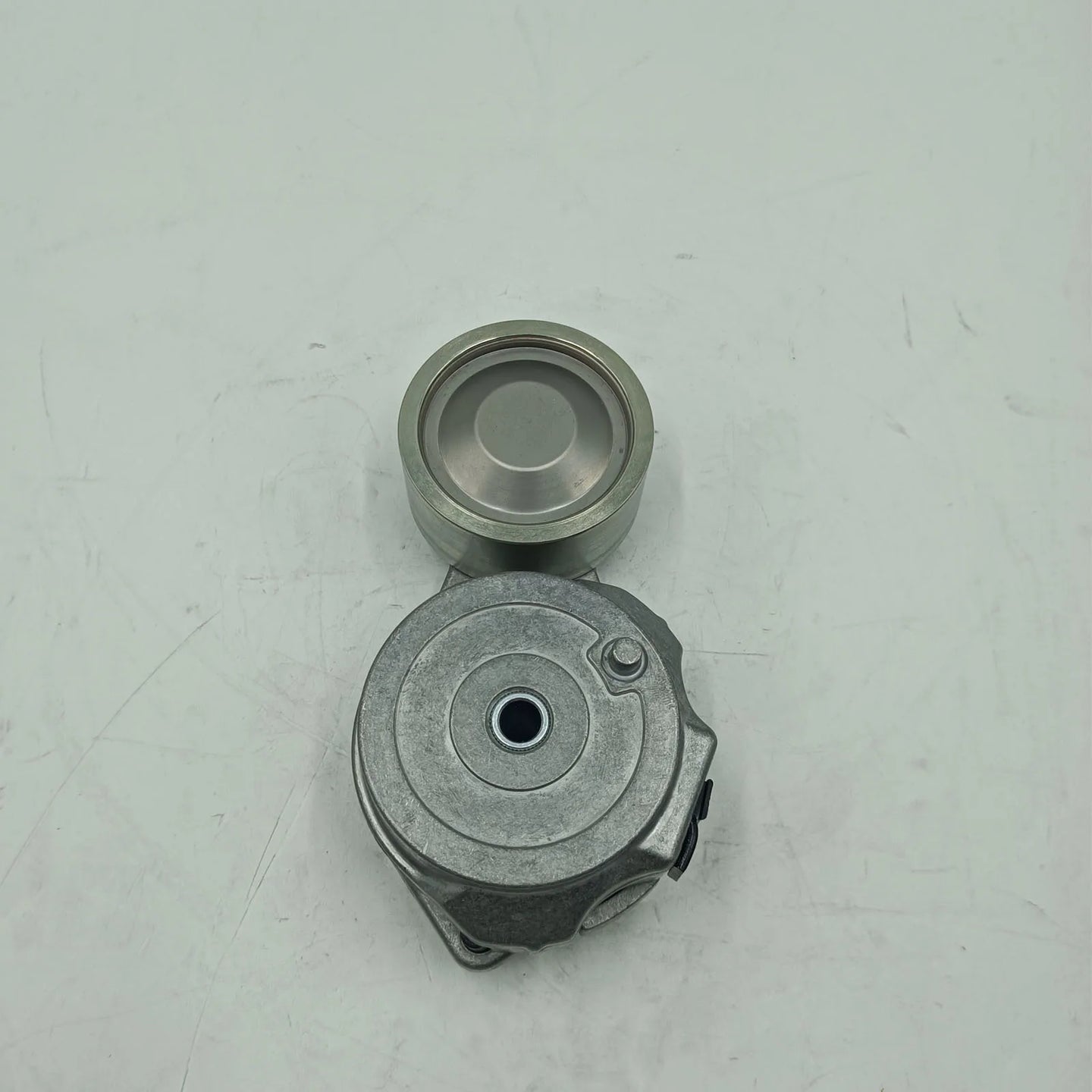 Belt Tensioner 04123999 04127596 Replacement for Deutz Engine TCD3.6L4 D2.9L4 TD2.9L4 TCD2.9L4-BeeSpareParts