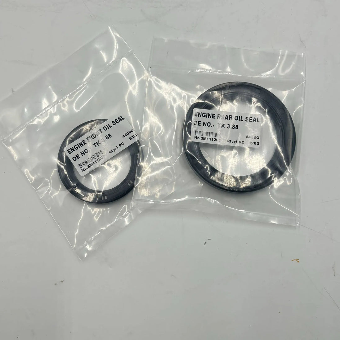 Crankshaft Front & Rear Oil Seal For Thermo King TK3.88-BeeSpareParts