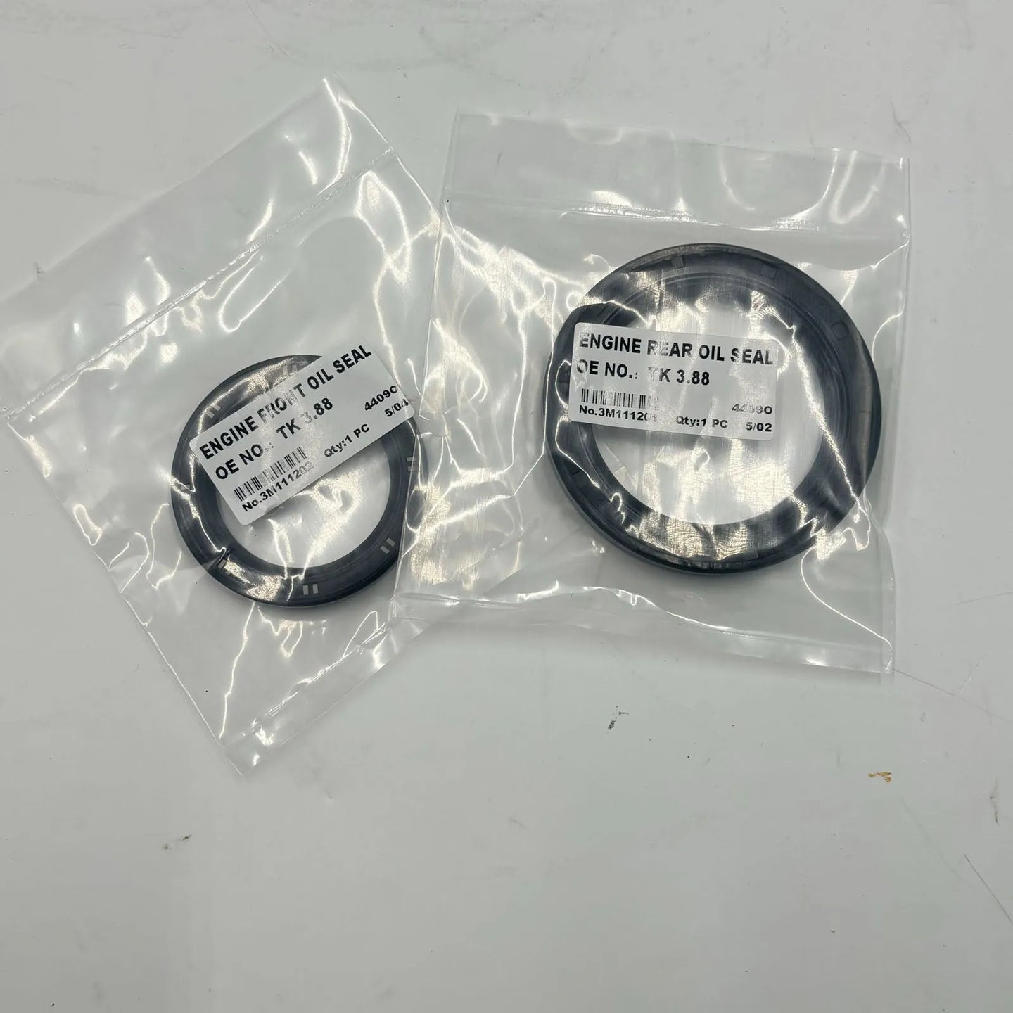 Crankshaft Front & Rear Oil Seal For Thermo King TK3.88-BeeSpareParts