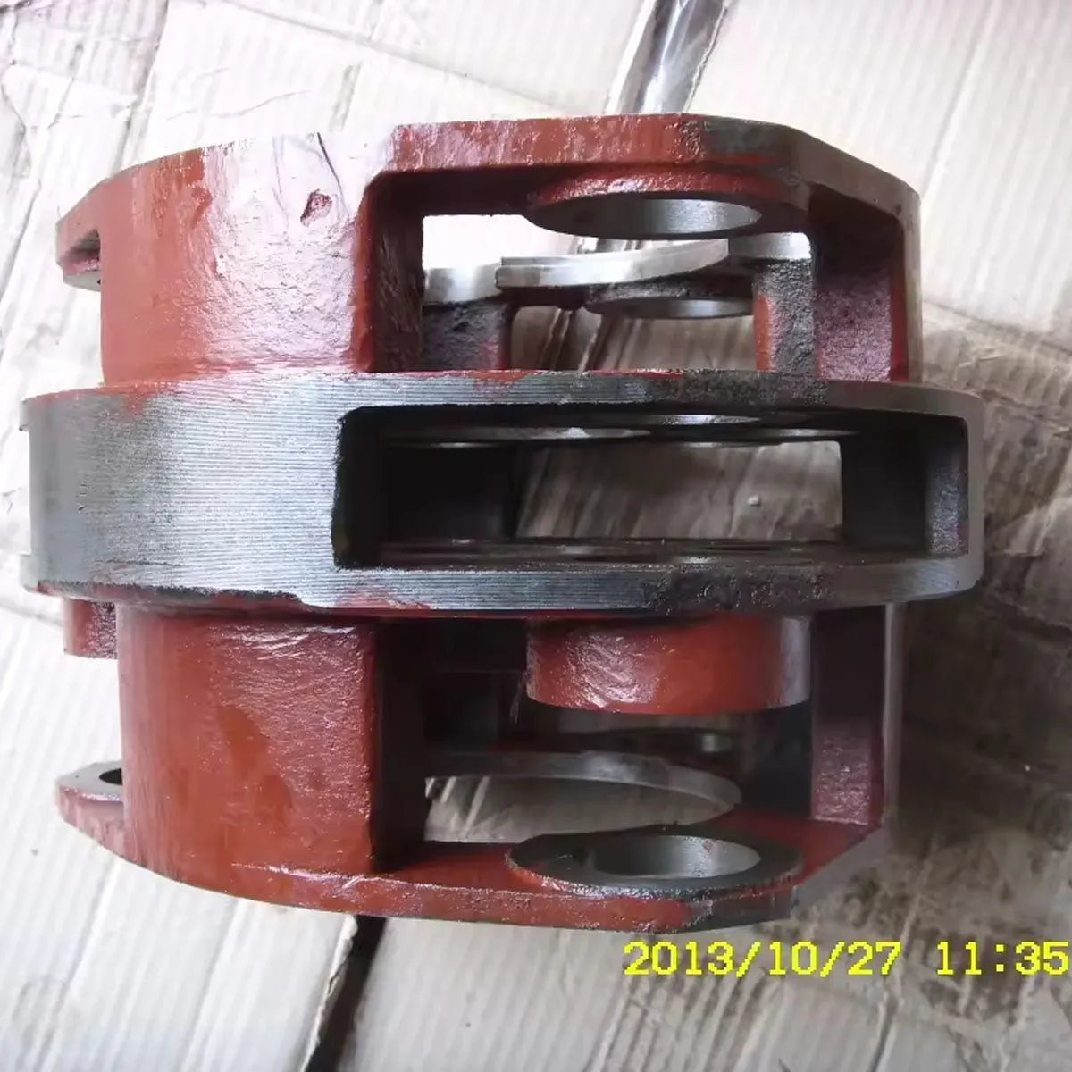D85A-18 bulldozer transmission carrier 154-15-32320-BeeSpareParts