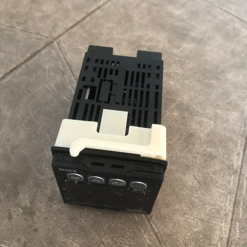 E5CNR2MT500 100-240VAC E5CN-R2MT-500 Digital Temperature Controller For OMRON New In Box-BeeSpareParts