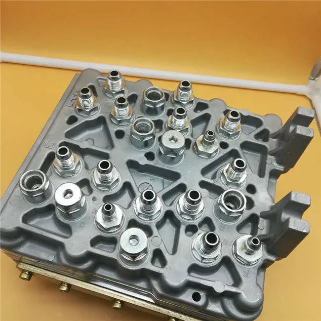 Excavator Signal Valve YA00000543 C0400-60018 for ZAX200 ZAX210 ZAX250 ZAX230 Shuttle Valve-BeeSpareParts