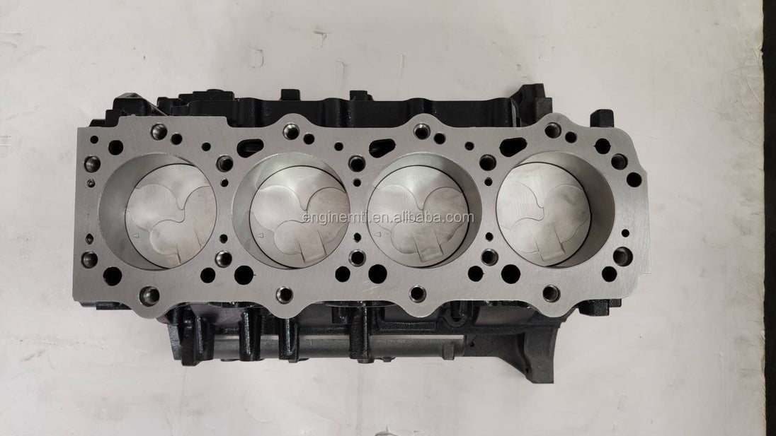 BRAND NEW 4M40 4M40T ENGINE SHORT BLOCK 2.8L FOR MITSUBISHI L300 BOX TRITON PLATFORM CAR ENGINE