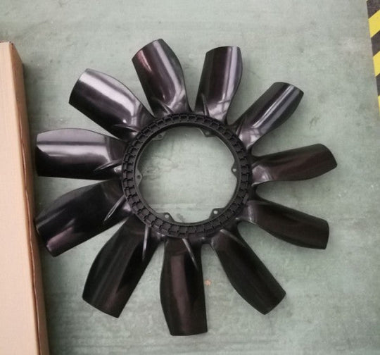 International 11” Diameter 32” Fan HOR996813GC2-001 3864473C2 812.8CW