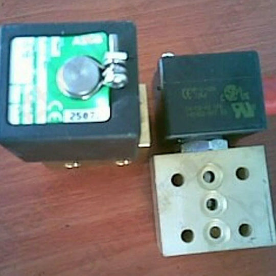Solenoid Valve 1624835280 for Atlas Copco Compressor 1624-8352-80-BeeSpareParts