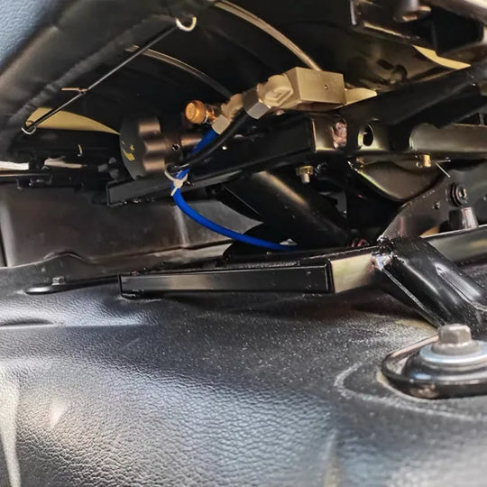 Truck Car Seat With Pneumatic and Height Adjuster and Absorb-Shock Spring Device For Truck and Commercial Vehicles-BeeSpareParts
