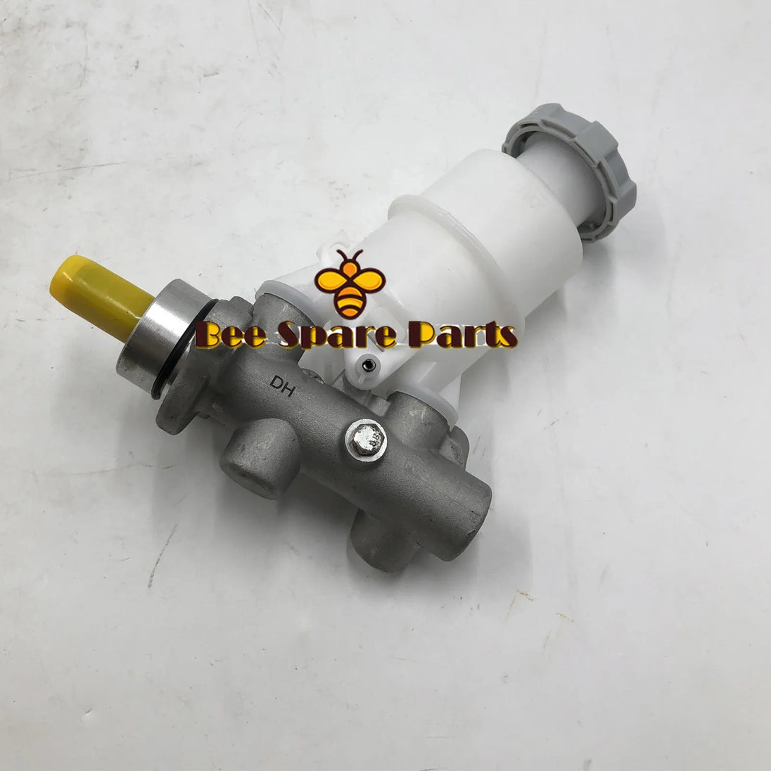 Brake Master Cylinder Pump Fits Mitsubishi Pajero Pinin Montero IO A+ MR370247 ADC45110-BeeSpareParts