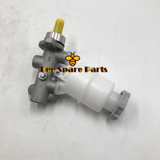 Brake Master Cylinder Pump Fits Mitsubishi Pajero Pinin Montero IO A+ MR370247 ADC45110-BeeSpareParts