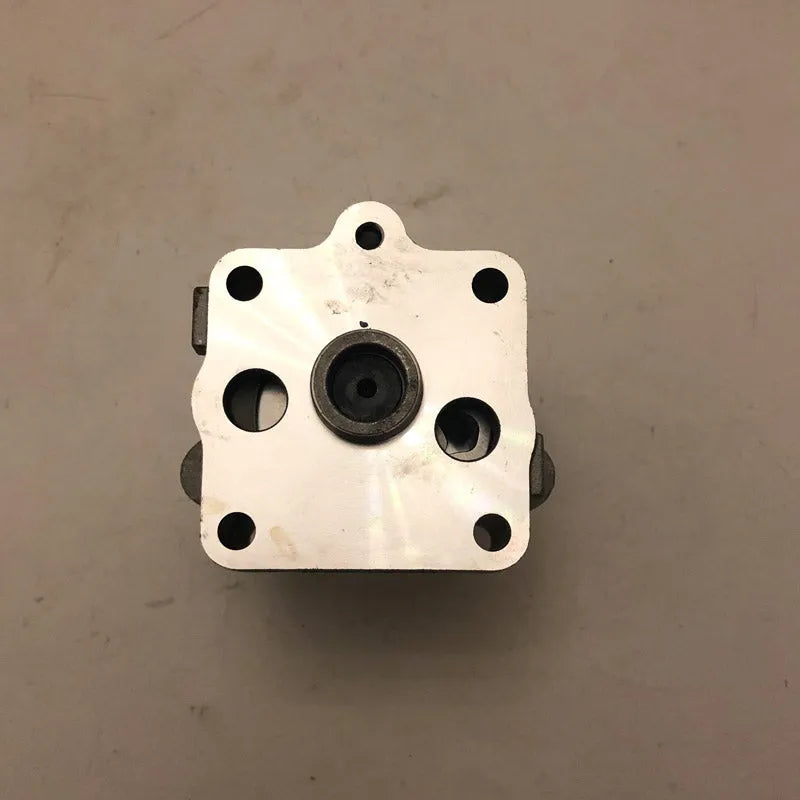 Buy 3975426 6689441 Oil Pump for Bobcat 751 753 763 773 753 1600 S130 S150 S160 S175 S185 S510 S530 T110 T140-BeeSpareParts