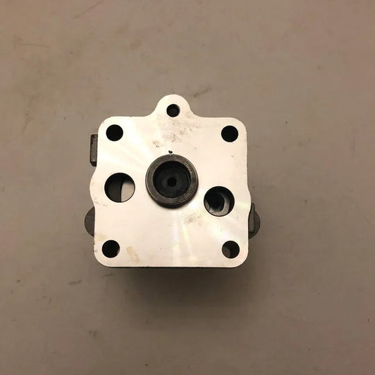 Buy 3975426 6689441 Oil Pump for Bobcat 751 753 763 773 753 1600 S130 S150 S160 S175 S185 S510 S530 T110 T140-BeeSpareParts
