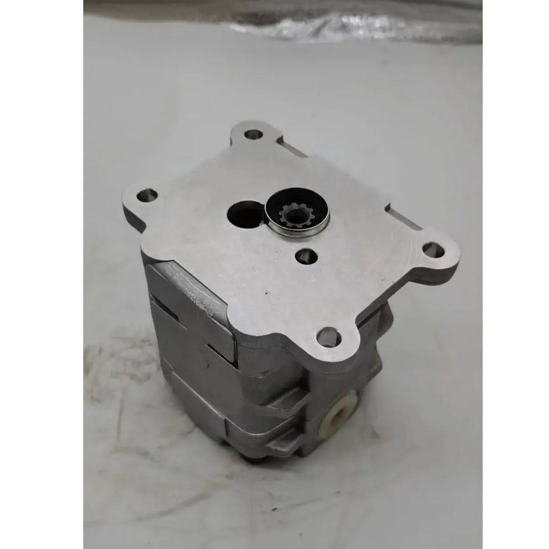 Hydraulic GEAR PUMP 705-41-02320 Fit for Komatsu PC27MR-1 PC28UU-3 PC35MR-1-Replacement Aftermarket Parts