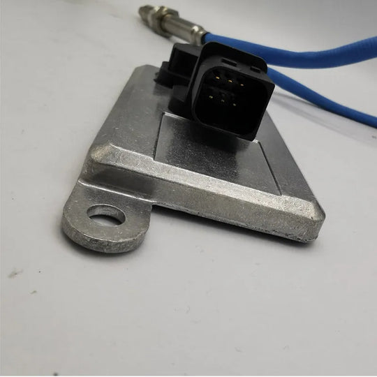 Car 24V Nitrogen Nox Oxygen Sensor 5WK96783B For Man Euro6 Trucks 51.15408-0018 51154080018-BeeSpareParts