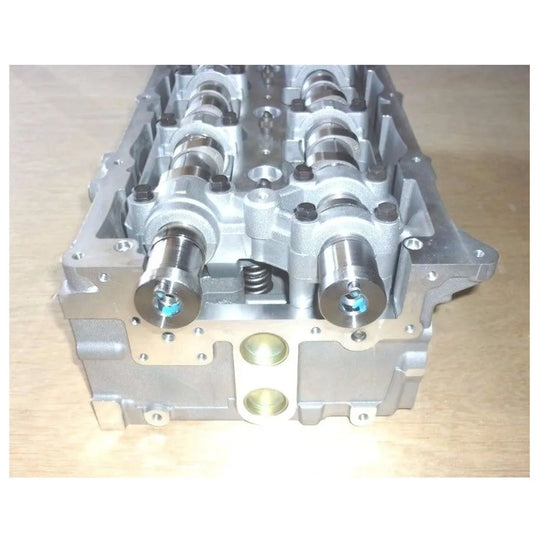 Cylinder head complete for Hyundai H1 H200 Kia Sorento D4CB 2.5 CRDI 22100-4A000-Replacement Aftermarket Parts