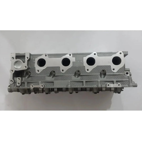 Cylinder head complete for Hyundai H1 H200 Kia Sorento D4CB 2.5 CRDI 22100-4A000-Replacement Aftermarket Parts
