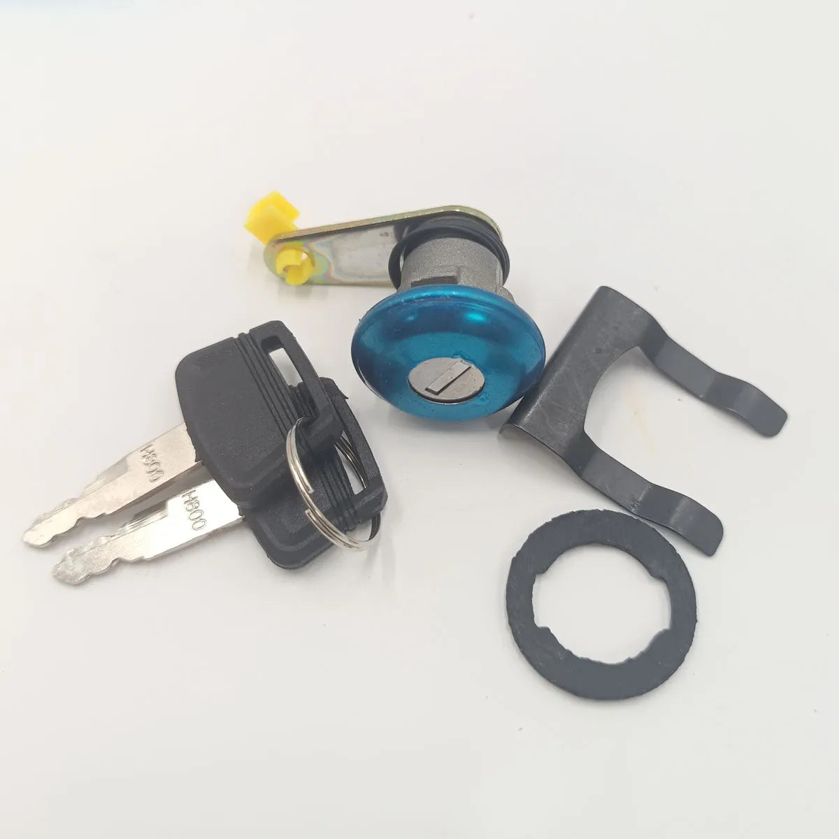Door Lock Assembly 4362135 for Hitachi Excavator CHR70 EX200-5 EX100-3 EX100-5 EX400-5 EX3600-6 EX750-5 EX220-5-Replacement Aftermarket Parts