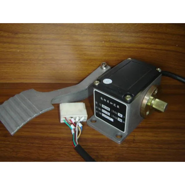 Electric Vehicle Throttle Pedal Forklift Foot Pedal Golf Cart Accelerator Pedal EV100 3.6-0 PB-6 0-5K EFP001 ET-165MCU ET-126MCU-BeeSpareParts