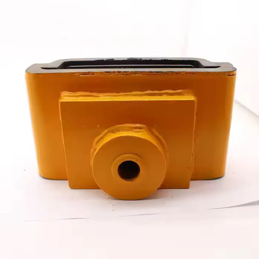 Engine Mount Cushion 4467459 for Hitachi Excavator ZX450 ZX460LCH ZX470-5G ZX470H-5G ZX470LC-5G ZX480MT ZX500LC-Replacement Aftermarket Parts