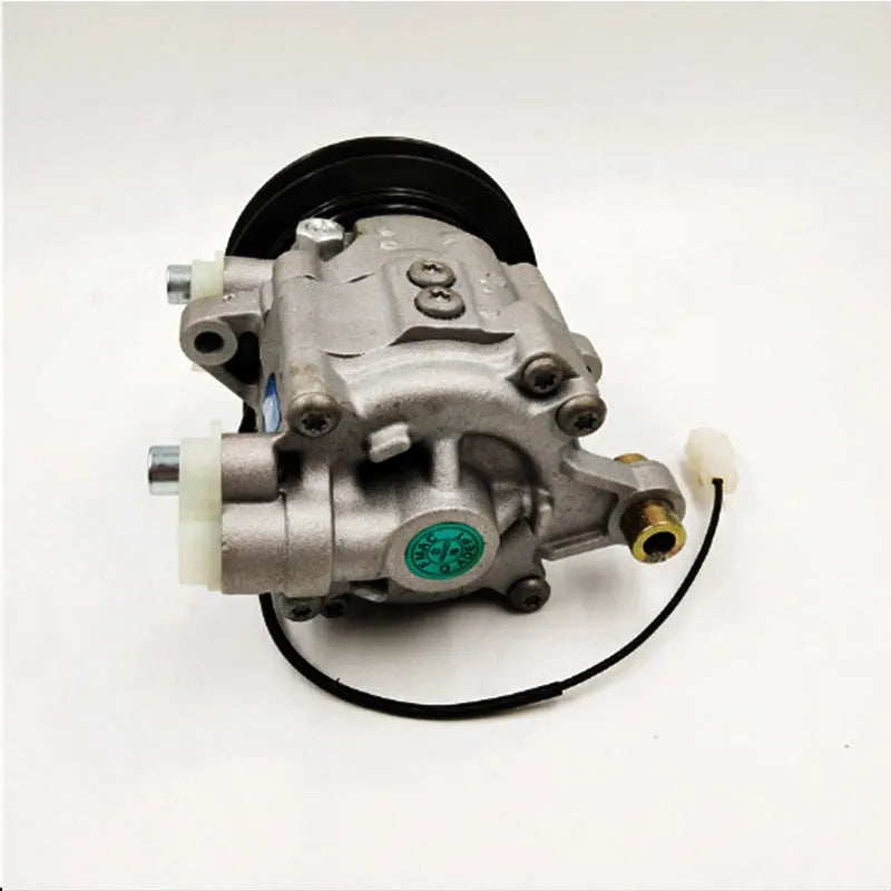 Excavator accessories 80 EX55 ZAX55UR Excavator air conditioner compressor Air-conditioning pump-Replacement Aftermarket Parts