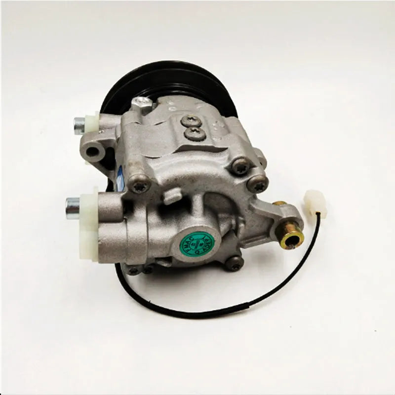 High Quality Excavator Parts EX55 ZAX55UR Air Conditioning Compressor AC-Replacement Aftermarket Parts