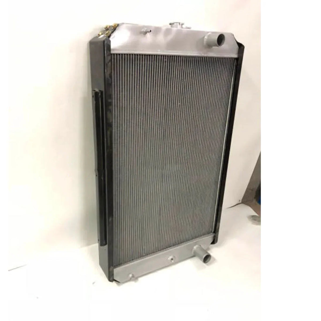 Excavator Water Tank R220-5 Radiator For Hyundai Excavator-Replacement Aftermarket Parts
