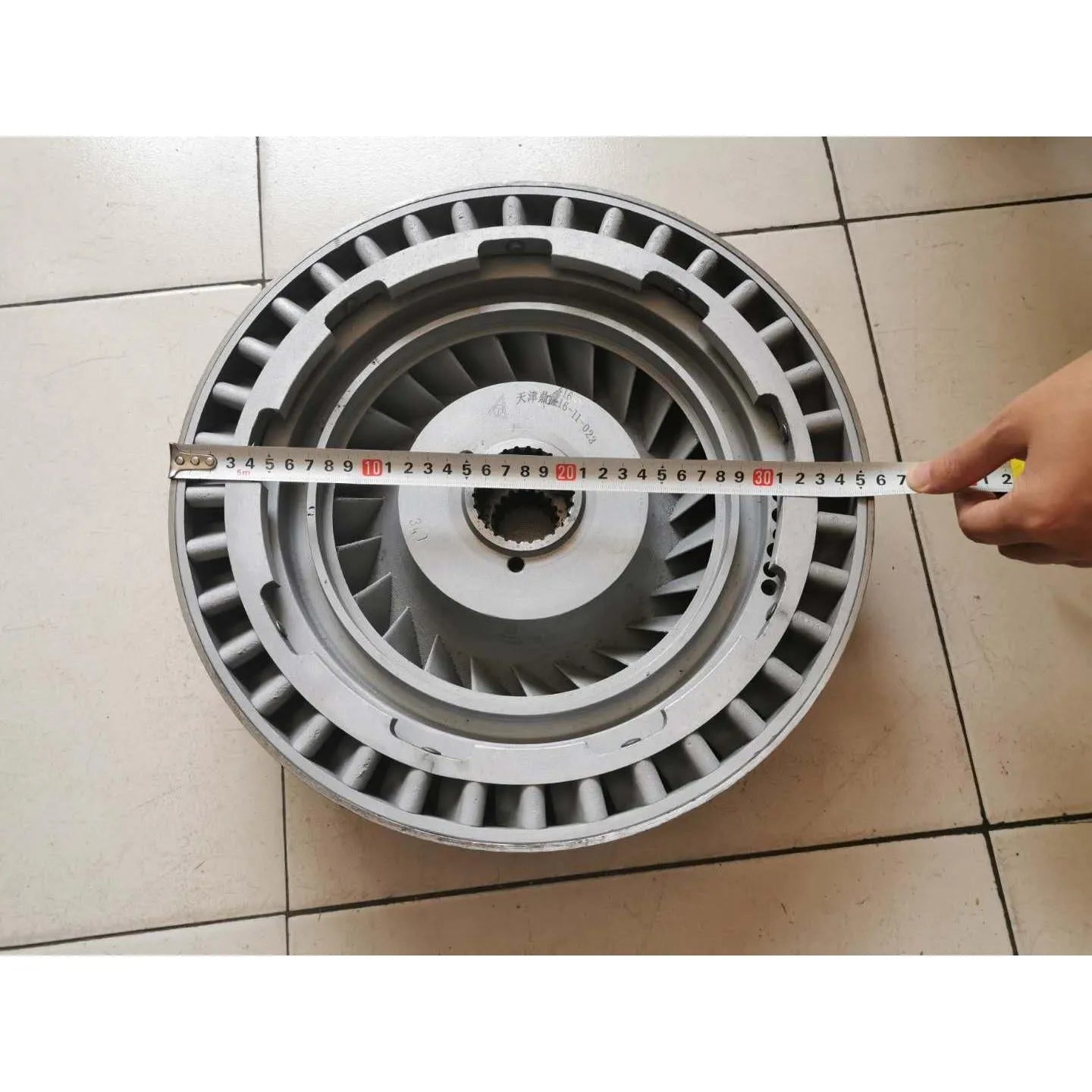 Fits xcmg loader transmission parts torque converte turbine 272200338 YJSW330D-13-BeeSpareParts