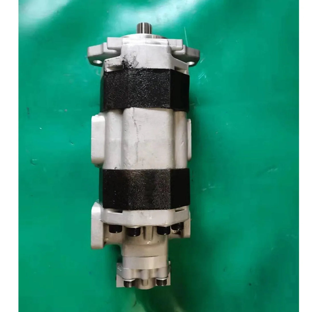 Gear Pump 705-95-07100 for Komatsu HD605-7R HD605-7E0 HD465-7R HD465-7E0 Dump-Replacement Aftermarket Parts