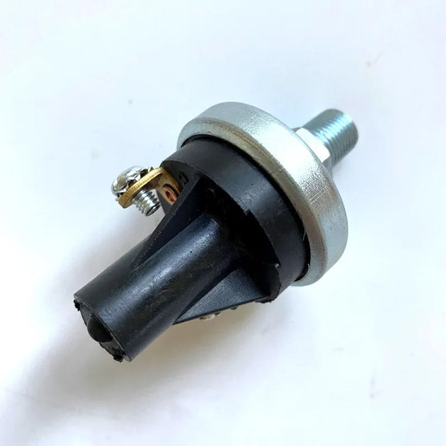 Hydraulic Charge Pressure Switch 6671062 For Bobcat 443 540 542 543 553 641 642 643 645-BeeSpareParts